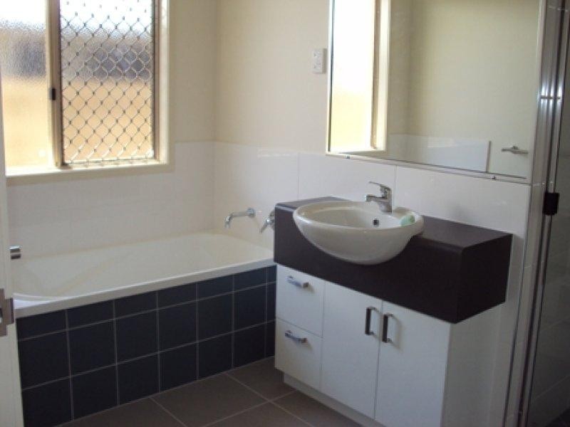 80 Mannikin Way, Bohle Plains QLD 4817