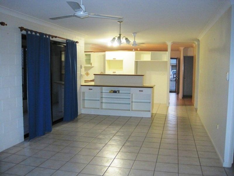 4 Pinnata Place, Kirwan QLD 4817
