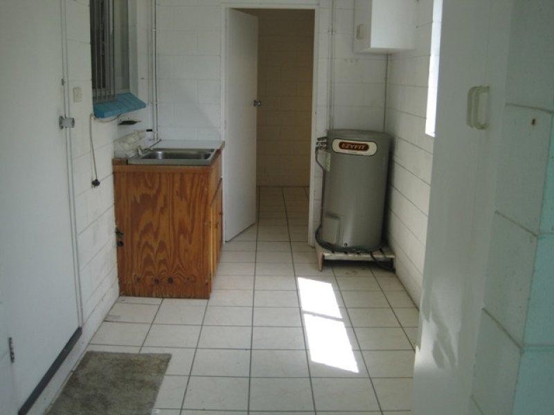 14 Verhoeven Drive, Douglas QLD 4814