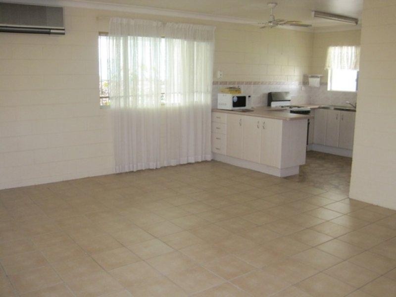 14 Verhoeven Drive, Douglas QLD 4814