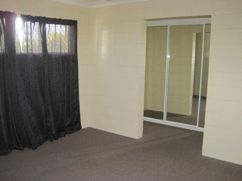 14 Verhoeven Drive, Douglas QLD 4814