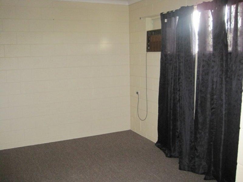 14 Verhoeven Drive, Douglas QLD 4814