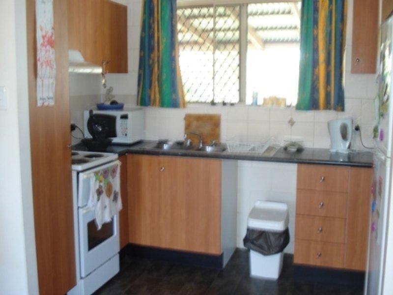 2 Amber Avenue, Rasmussen QLD 4815