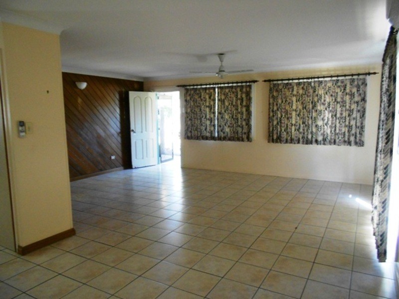 27 Hudson Street, Kirwan QLD 4817
