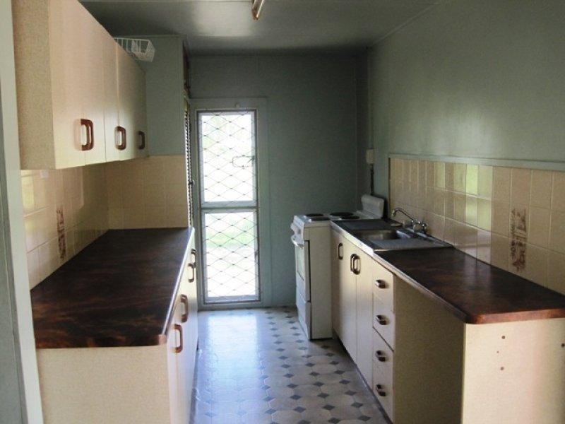 4B Grey Boots Circle, Kelso QLD 4815