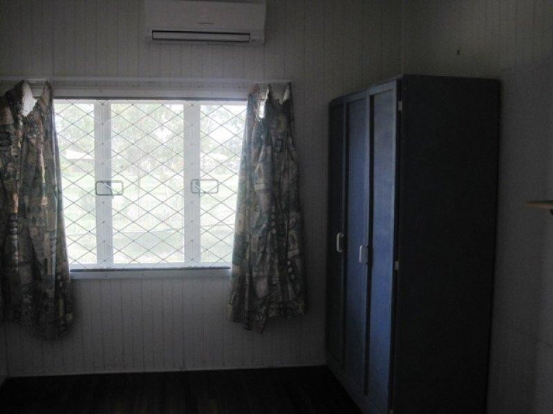 4B Grey Boots Circle, Kelso QLD 4815