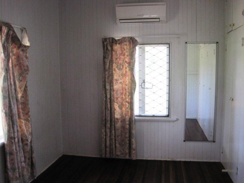 4B Grey Boots Circle, Kelso QLD 4815