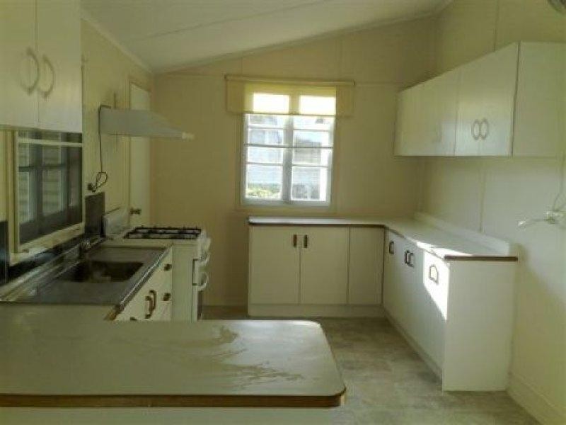 32 Lancaster Street, Garbutt QLD 4814