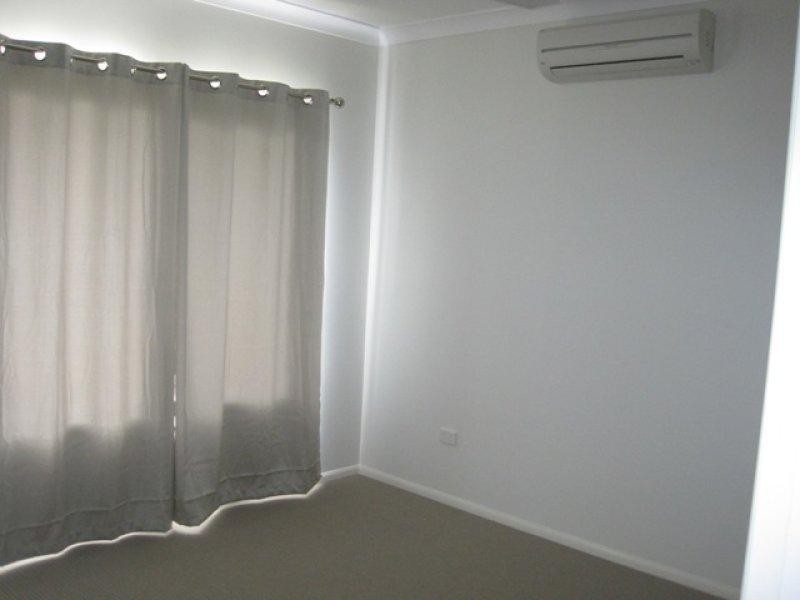 32 Ningaloo Crescent, Burdell QLD 4818