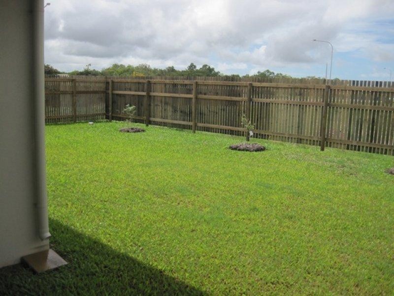 32 Ningaloo Crescent, Burdell QLD 4818