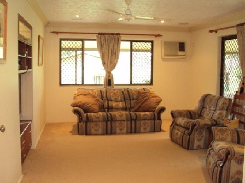 1 Benalla Road, Oak Valley QLD 4811