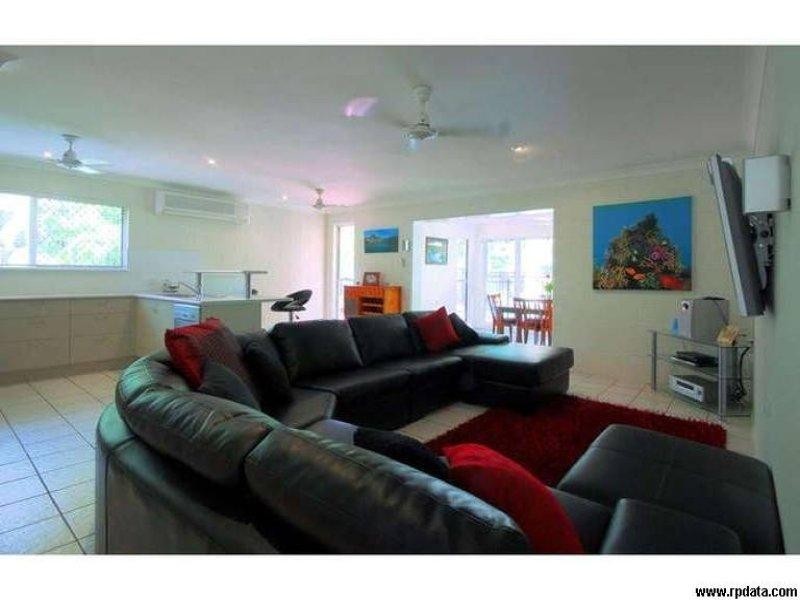 4 Ebony Court, Bushland Beach QLD 4818