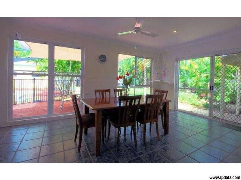 4 Ebony Court, Bushland Beach QLD 4818