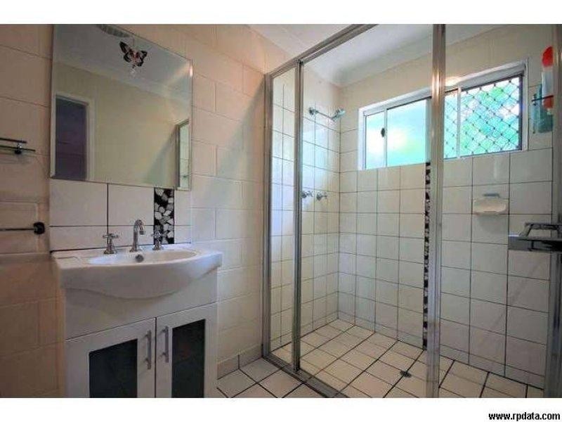 4 Ebony Court, Bushland Beach QLD 4818