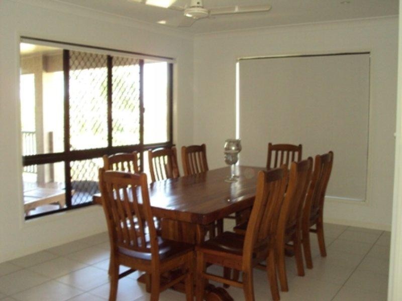 2 Macona Street, Bushland Beach QLD 4818