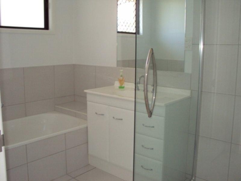 2 Macona Street, Bushland Beach QLD 4818