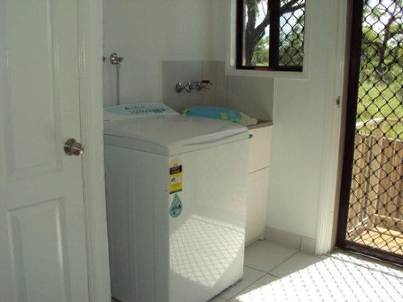 2 Macona Street, Bushland Beach QLD 4818