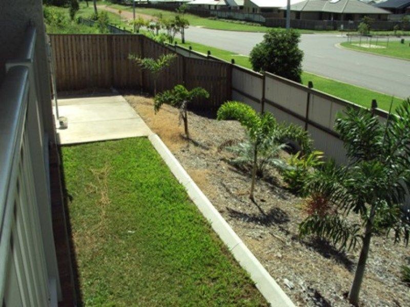 2 Macona Street, Bushland Beach QLD 4818