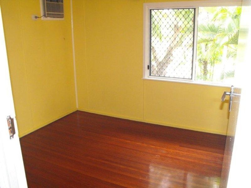 124 Albert Street, Cranbrook QLD 4814