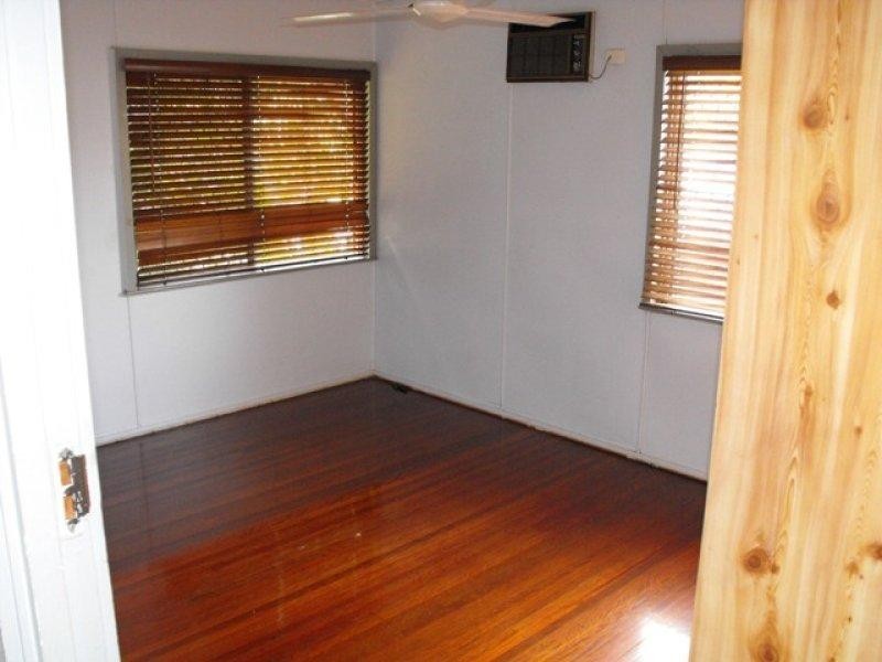 124 Albert Street, Cranbrook QLD 4814