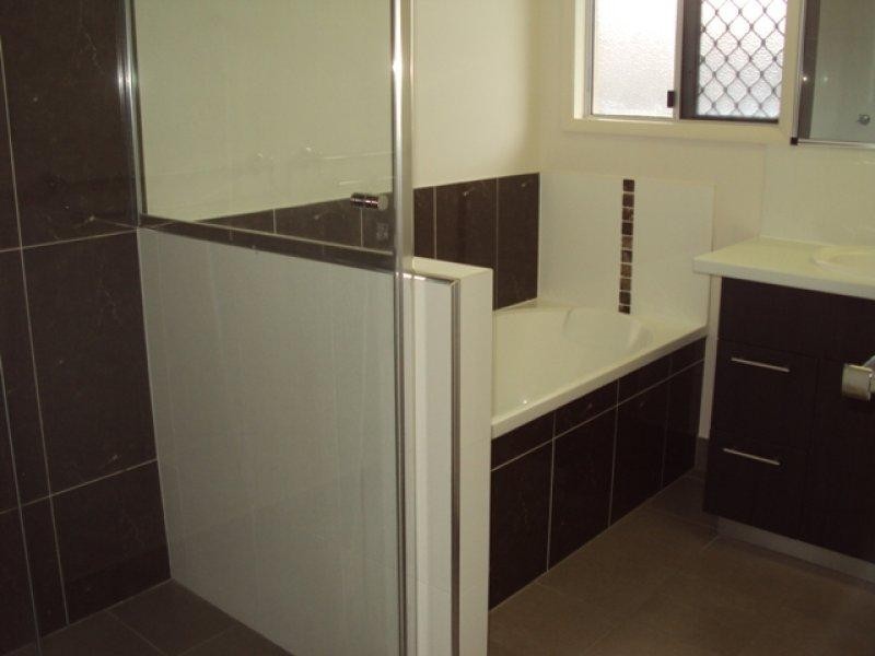 16 Springbrook Parade, Idalia QLD 4811