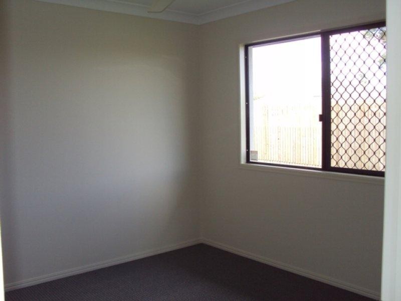 8 Summergold Street, Mount Low QLD 4818