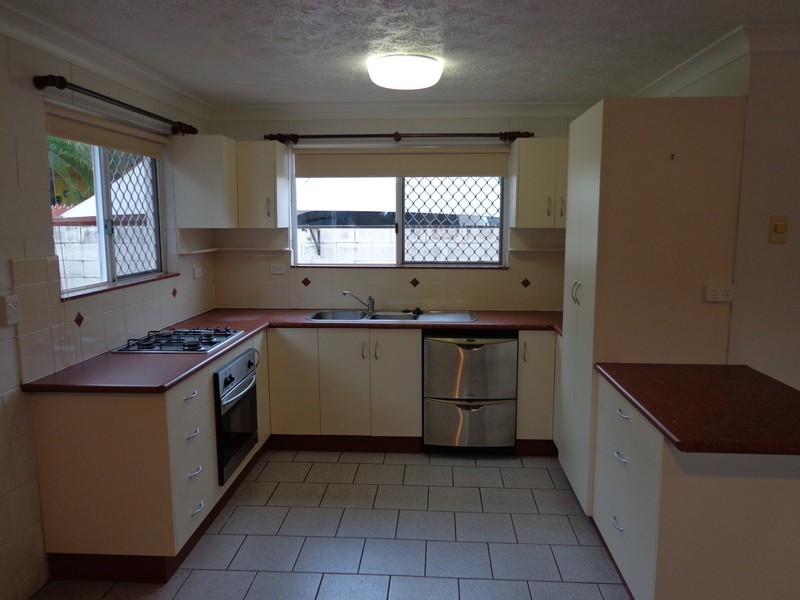 Pimlico QLD 4812