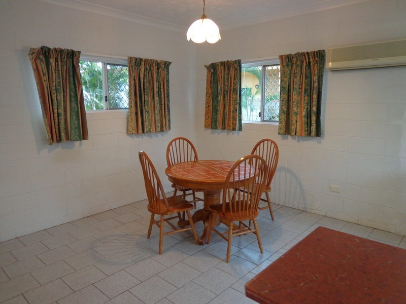 Pimlico QLD 4812