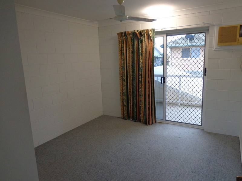 Pimlico QLD 4812