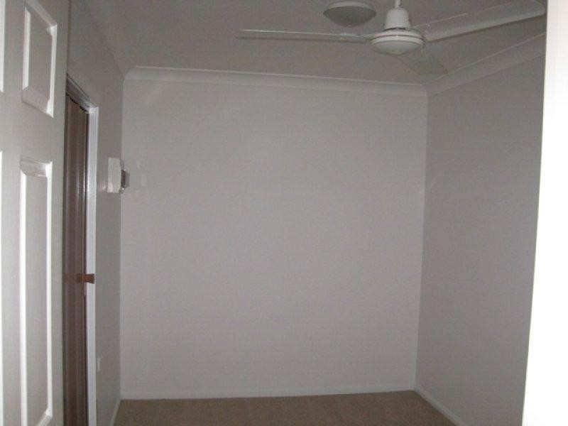 4/44 Lowth Street, Rosslea QLD 4812