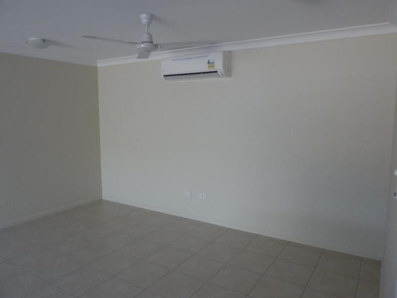 2/1 Claret Close, Condon QLD 4815