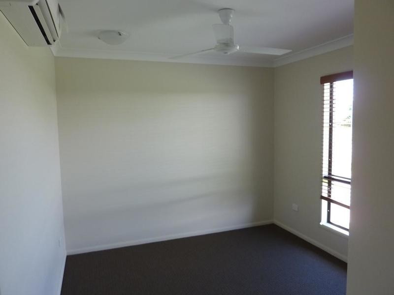 2/1 Claret Close, Condon QLD 4815