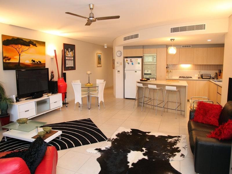 2/98 Mitchell Street, Townsville City QLD 4810