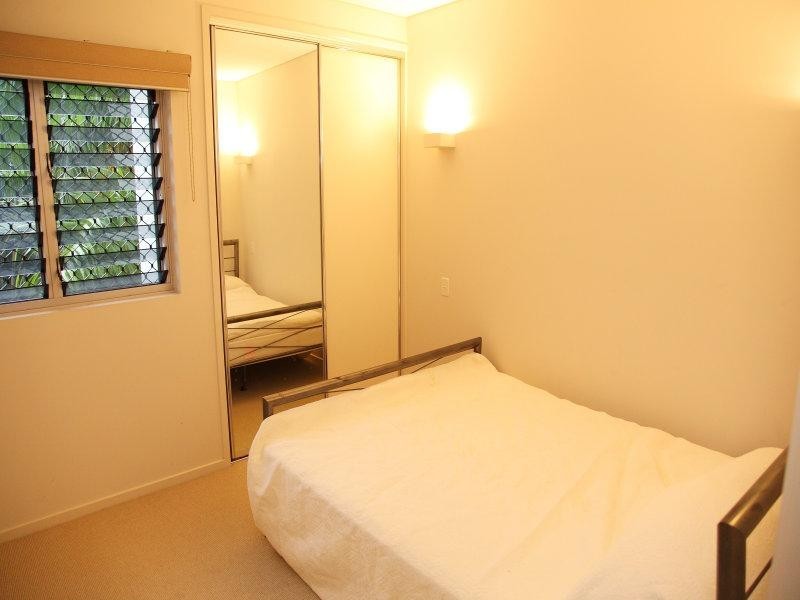 2/98 Mitchell Street, Townsville City QLD 4810