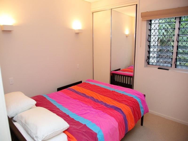 2/98 Mitchell Street, Townsville City QLD 4810