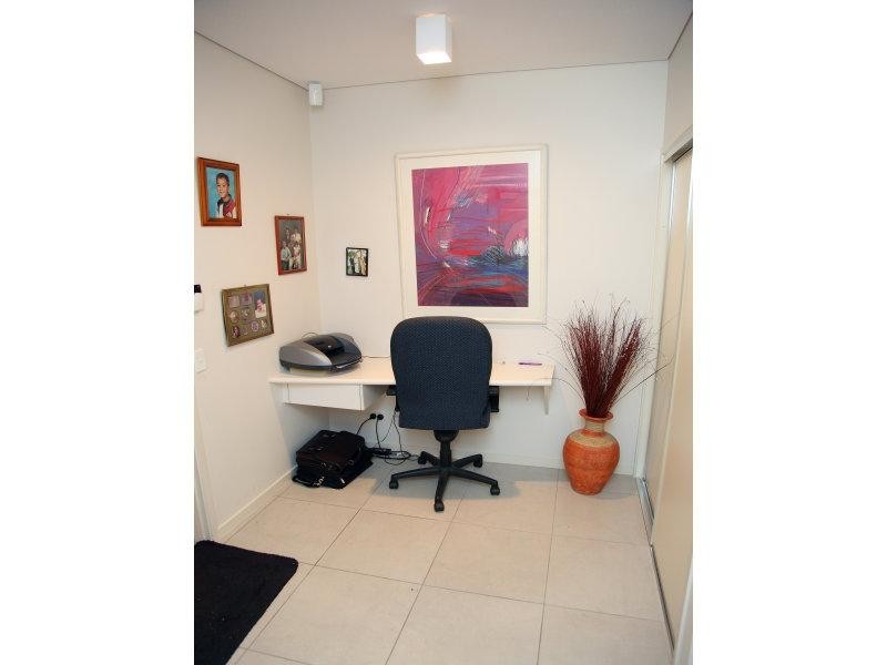 2/98 Mitchell Street, Townsville City QLD 4810