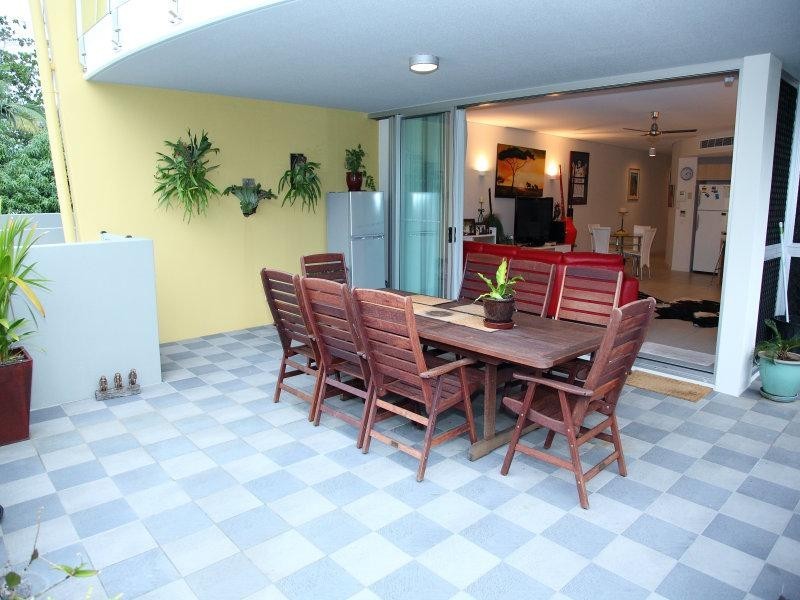 2/98 Mitchell Street, Townsville City QLD 4810