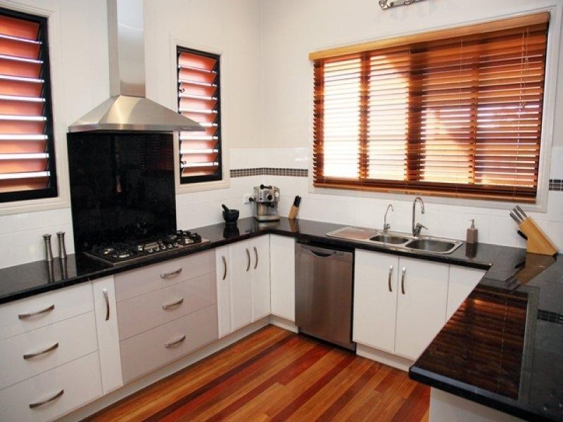 15 Kiandra Place, Mount Louisa QLD 4814