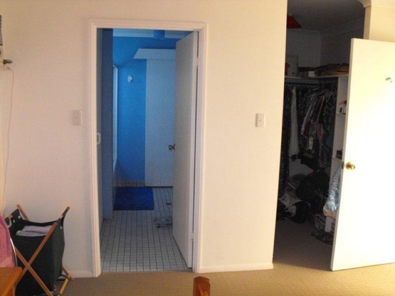 180 Upper Miles Avenue, Kelso QLD 4815