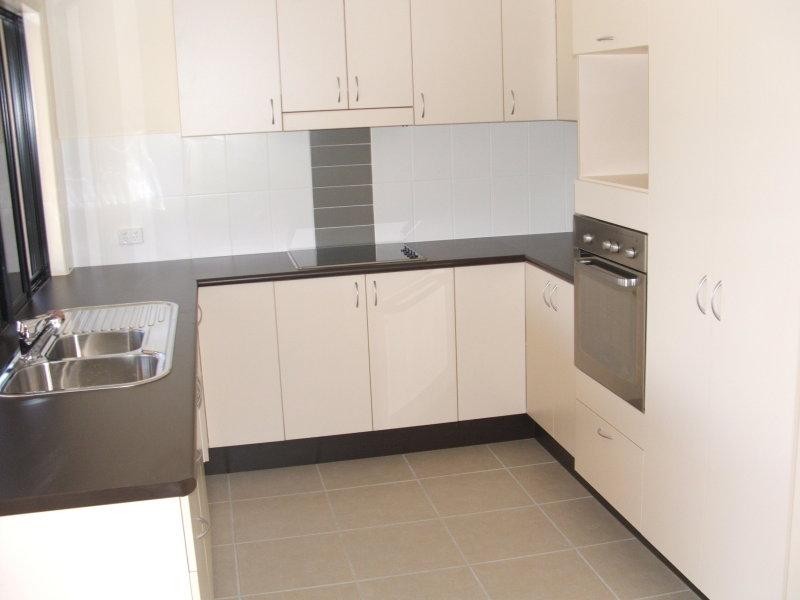 2/43 Santel Drive, Rasmussen QLD 4815