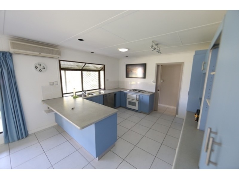 19 Minsky Court, Mount Low QLD 4818