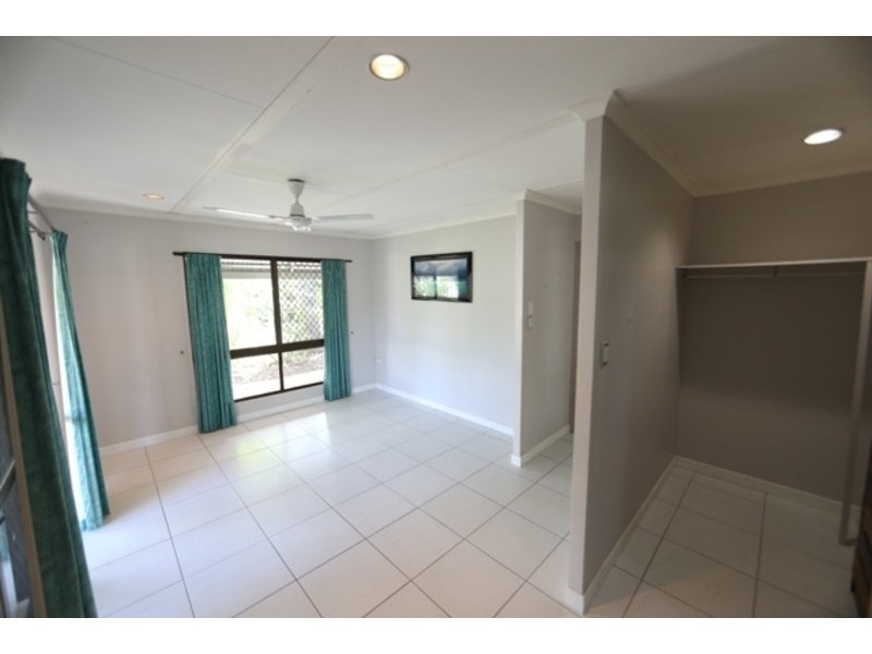 19 Minsky Court, Mount Low QLD 4818