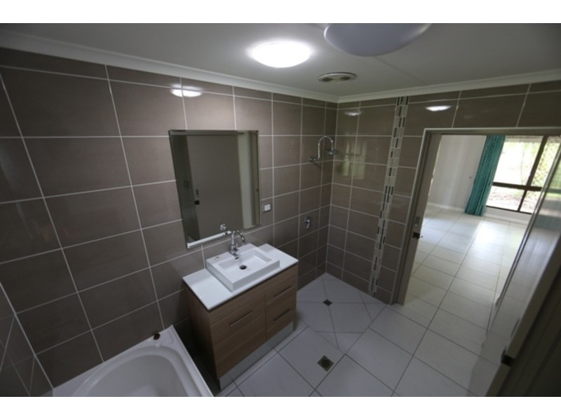 19 Minsky Court, Mount Low QLD 4818