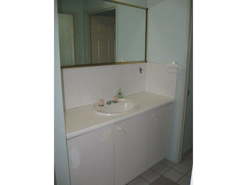 212 Upper Miles Ave, Kelso QLD 4815