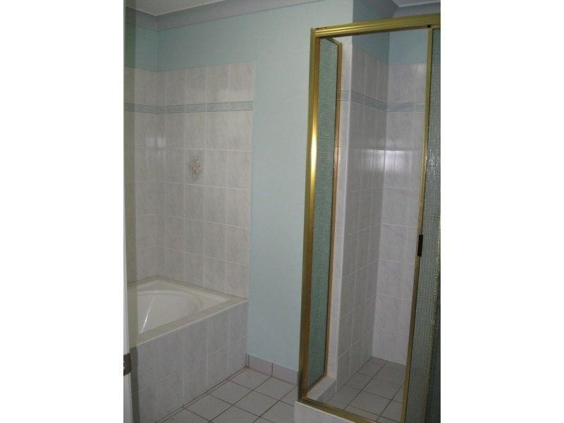 212 Upper Miles Ave, Kelso QLD 4815