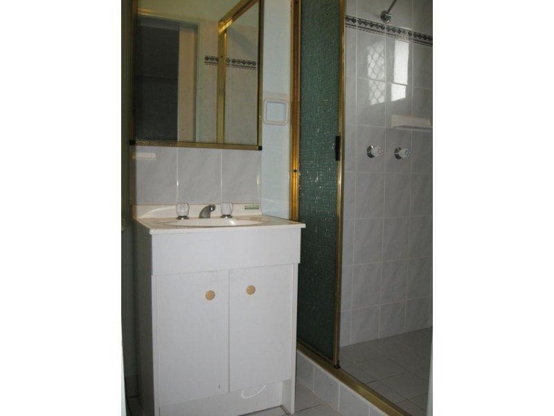 212 Upper Miles Ave, Kelso QLD 4815