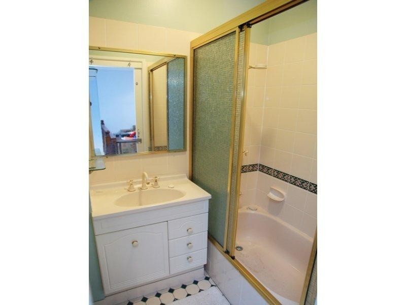 128 Queens Road, Hermit Park QLD 4812