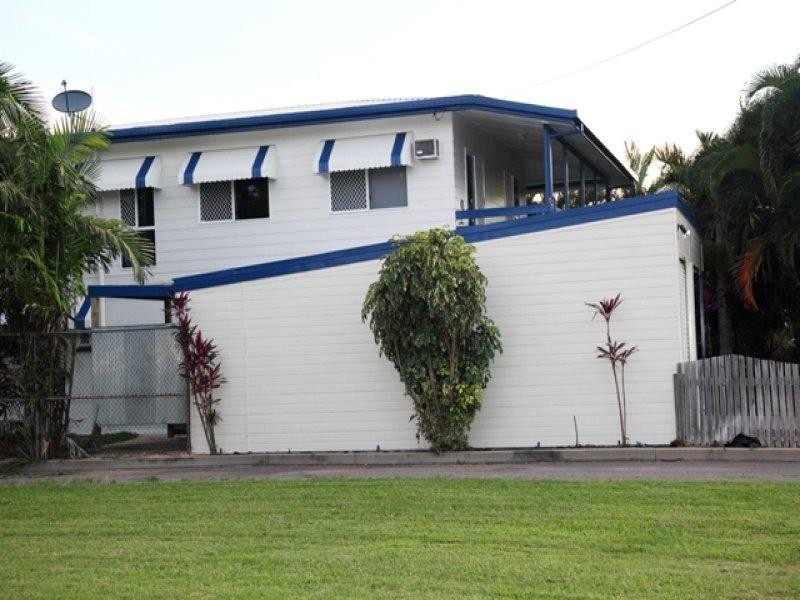 128 Queens Road, Hermit Park QLD 4812