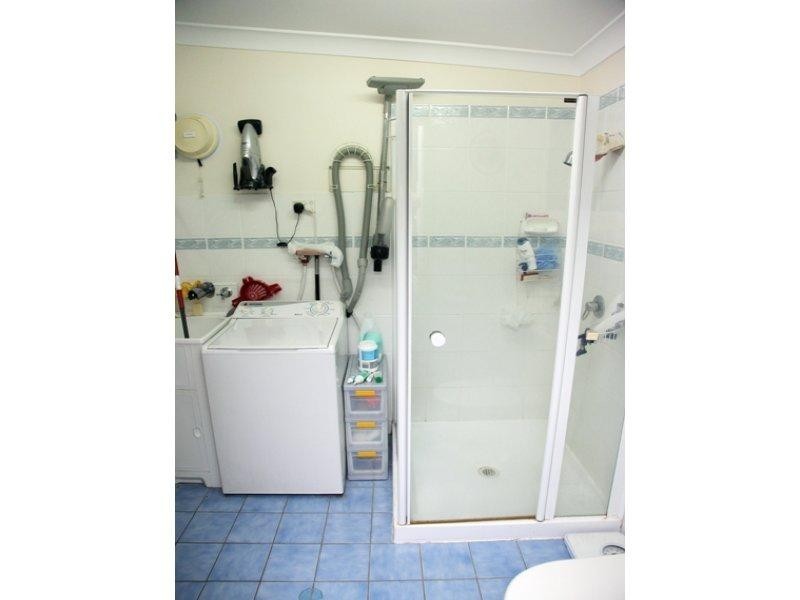 128 Queens Road, Hermit Park QLD 4812