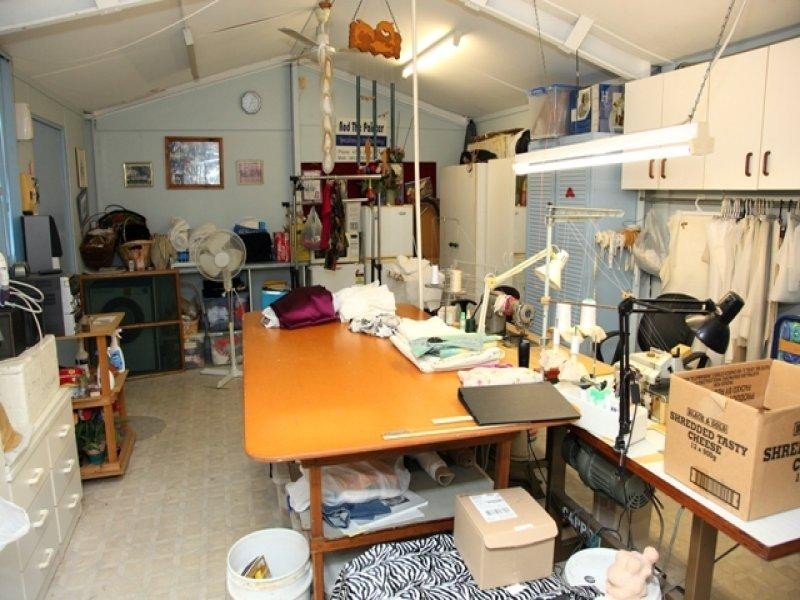 128 Queens Road, Hermit Park QLD 4812